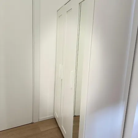 Fl Nel Corso شقة *